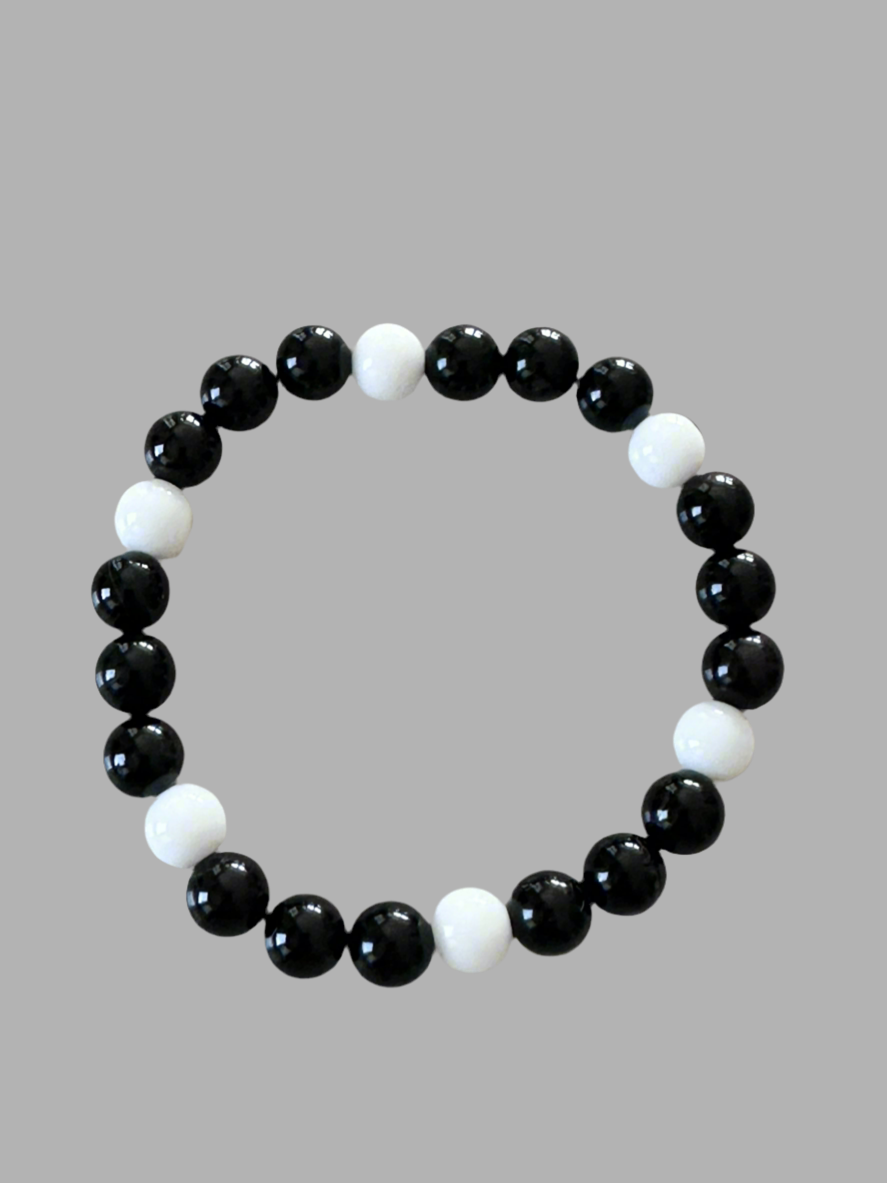 Black Onyx, White Agate bracelet