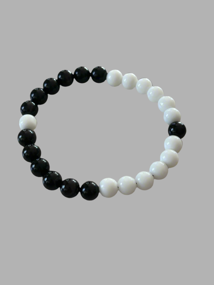 Black Onyx, White Agate bracelet