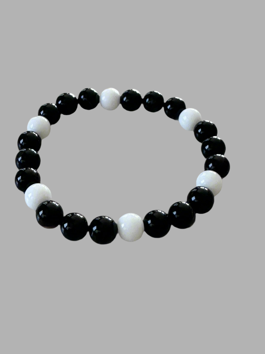 Black Onyx, White Agate bracelet