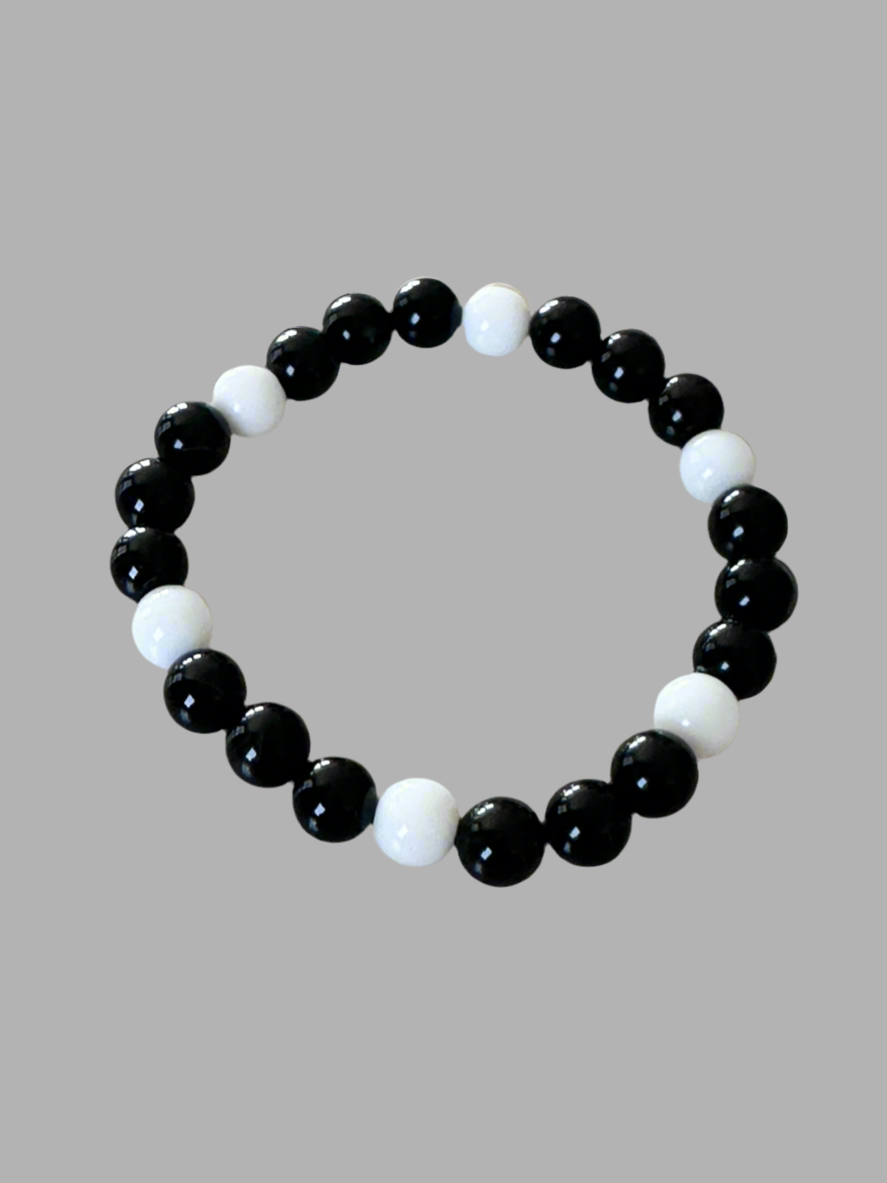 Black Onyx, White Agate bracelet