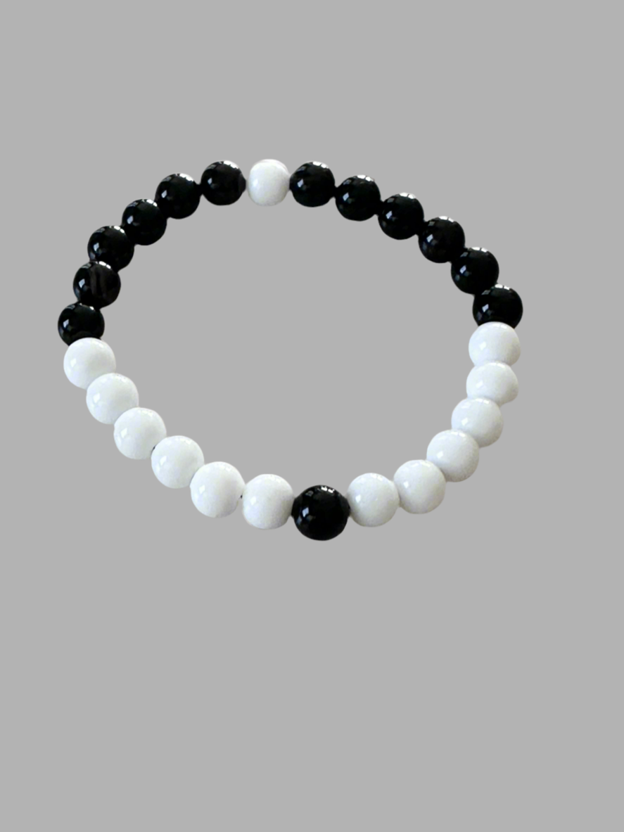 Black Onyx, White Agate bracelet