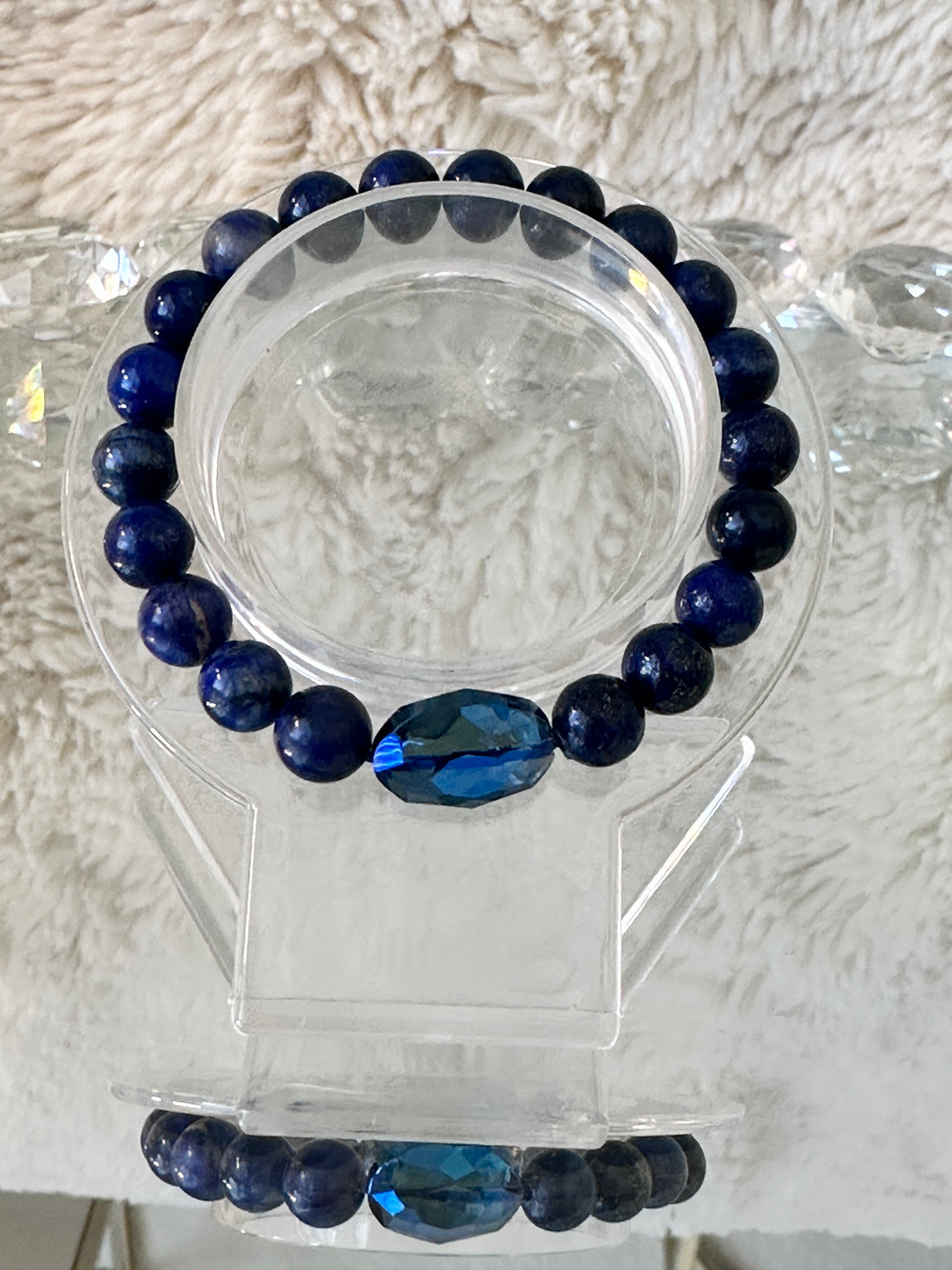 Lapis Lazuli stone stretch brace, with a crystal spacer 8mm beads.